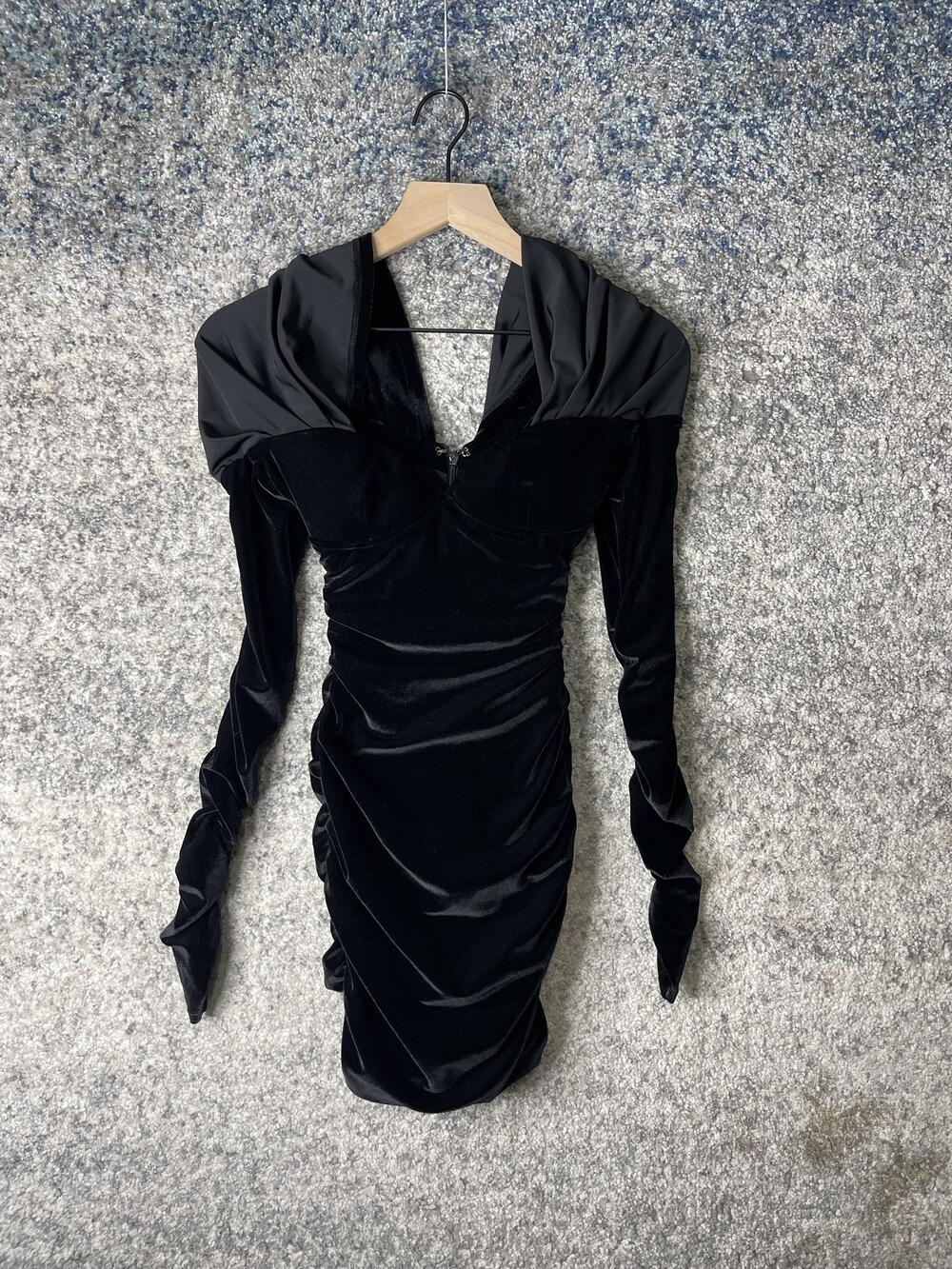 Oh Polly Dress Womens 0 XS Black Velvet Long Sleeve Ruched Mini Bodycon Party